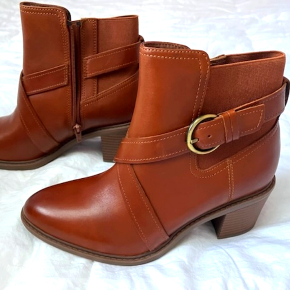 Clarks Collection new brown ankle boots